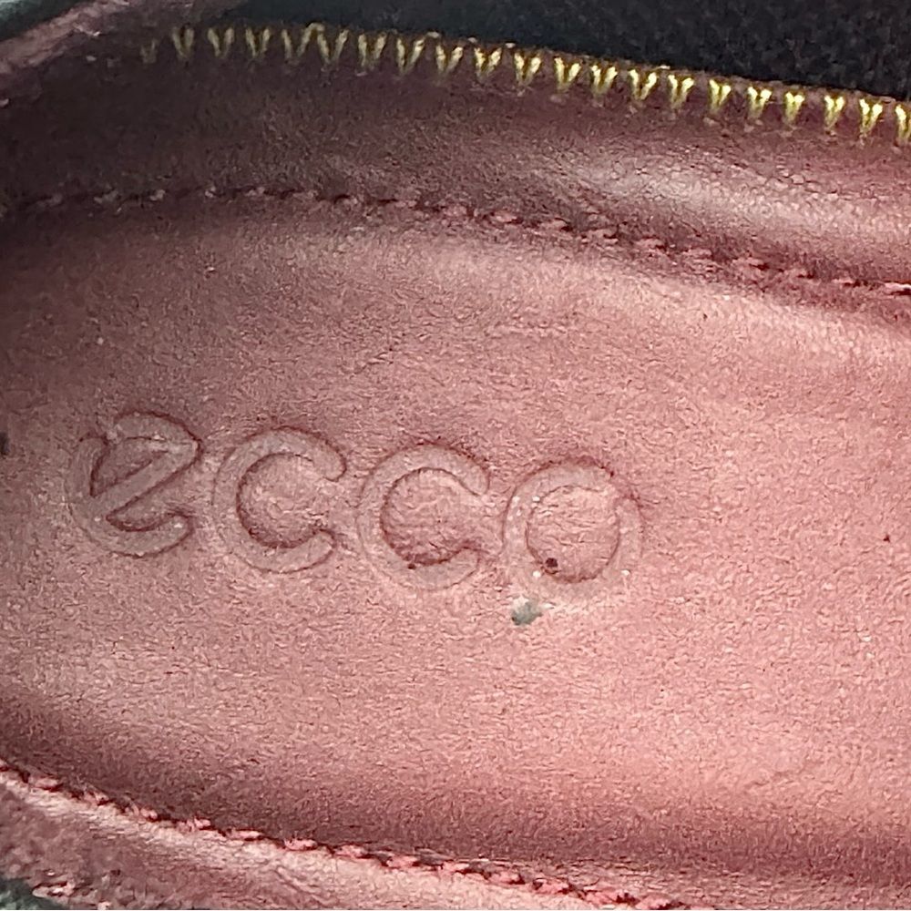 ECCO Black Comfort Sneakers Women’s Size 11 Walking Casual Shoes - Picture 7 of 8